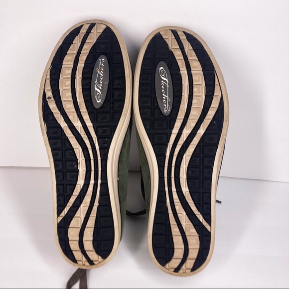 SKETCHERS Low top trainers with memory foam Size 12 EUC - Picture 2 of 4